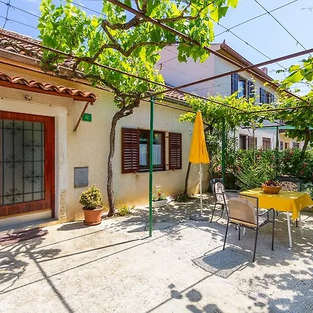 Holiday home Holiday Orieta Pula